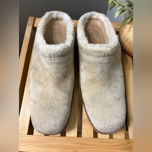 UGG suede mule - Picture 10 of 11